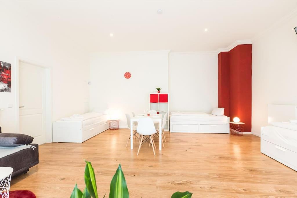 Studio Apartment Friedrichshain Berlin Bagian luar foto