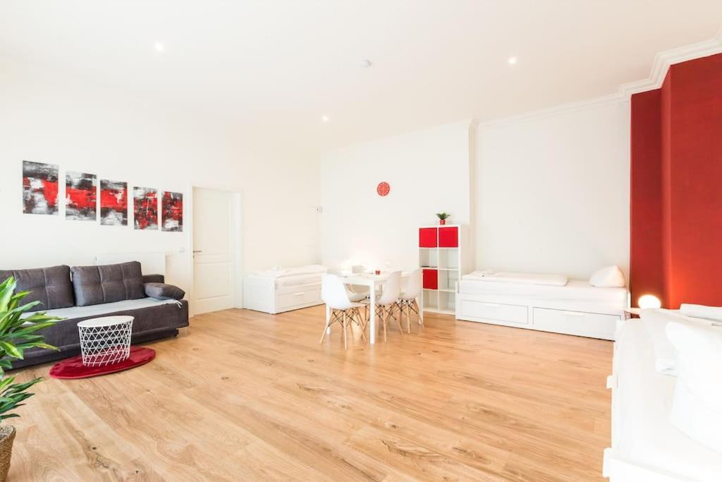 Studio Apartment Friedrichshain Berlin Bagian luar foto